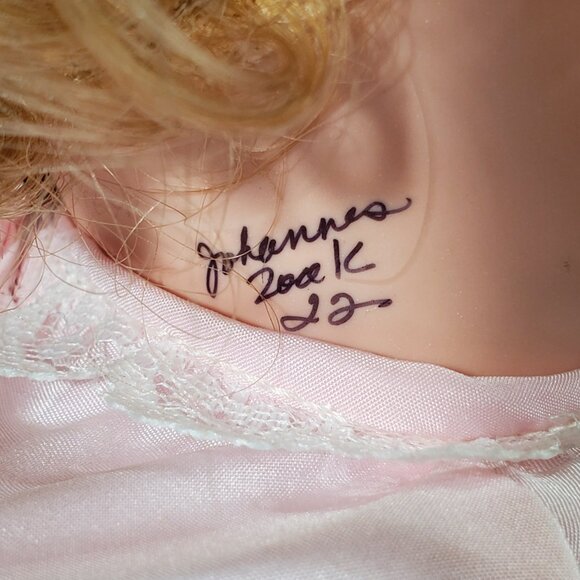 PRINCESS by ZOOK Artist Girl Fashion Doll 20" Signed #22 Certificate Pink 1987 - Picture 3 of 8